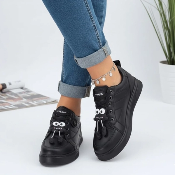 کفش اسپرت چرمی استیکر دار تایسیز